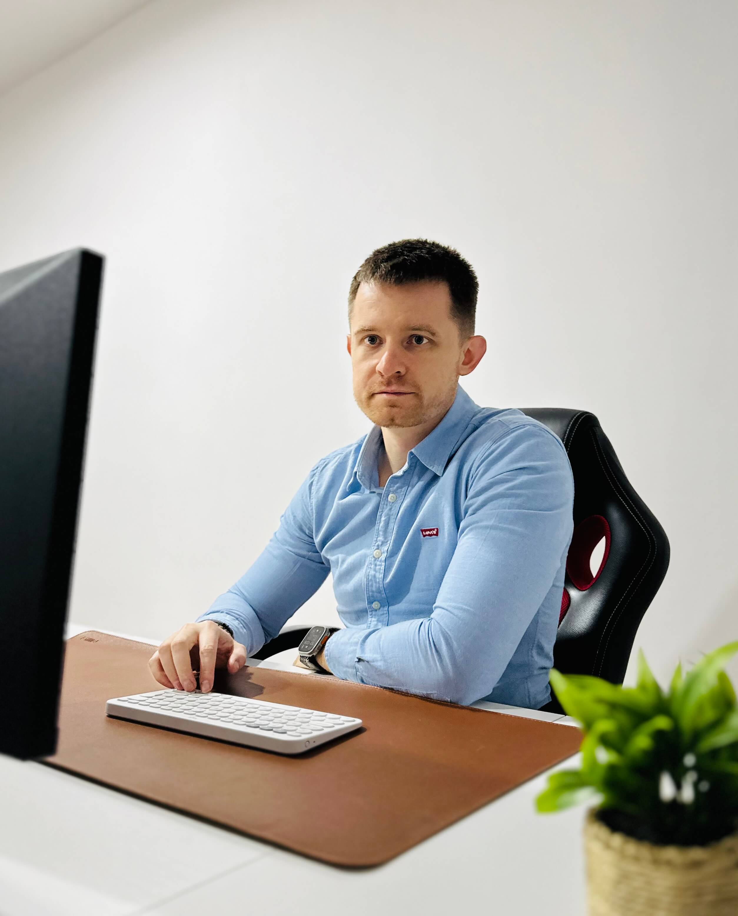 Zsolt Gál - CEO și Frontend Developer